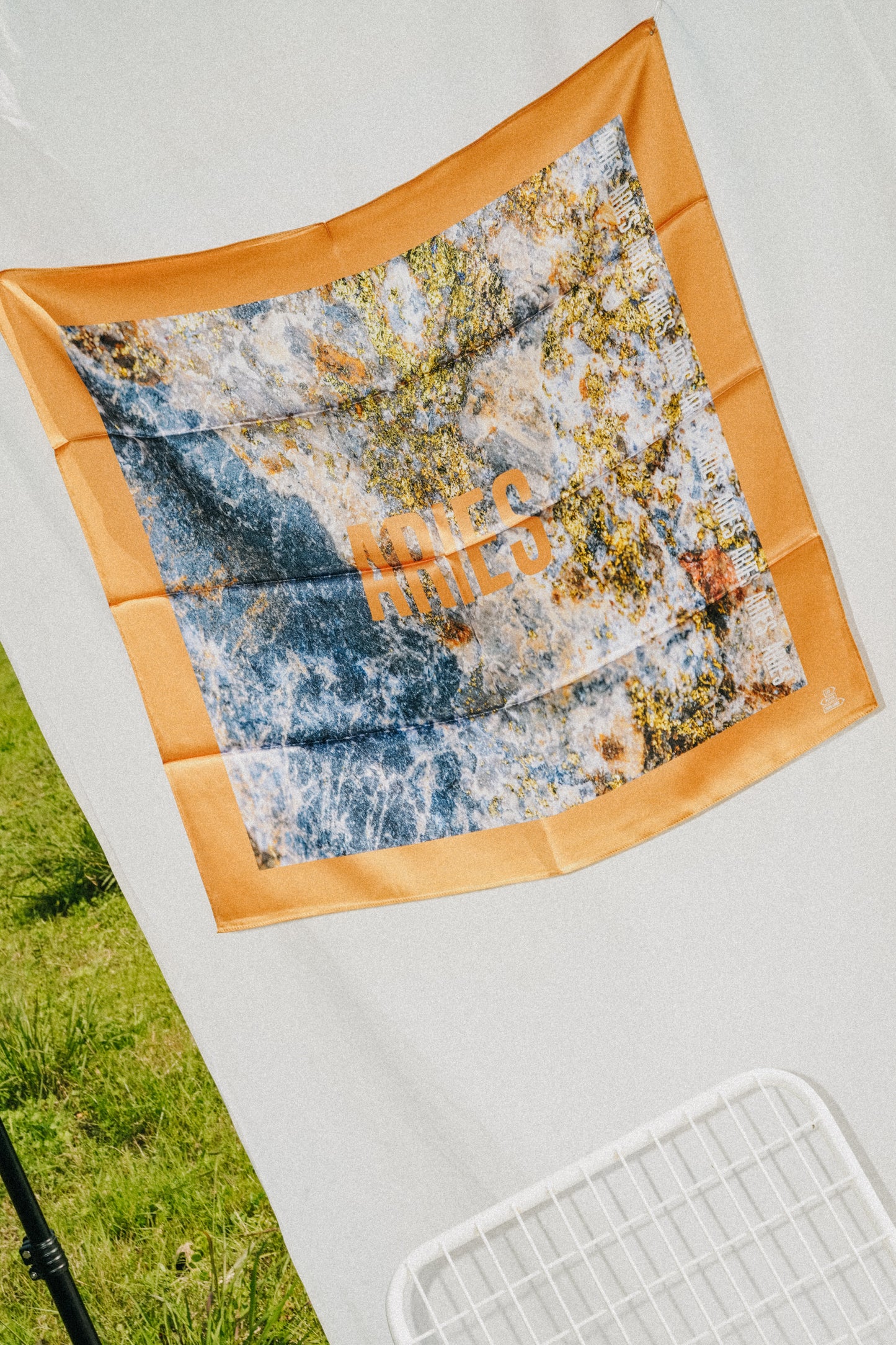 Foulard Aries (bélier) - Sodalite