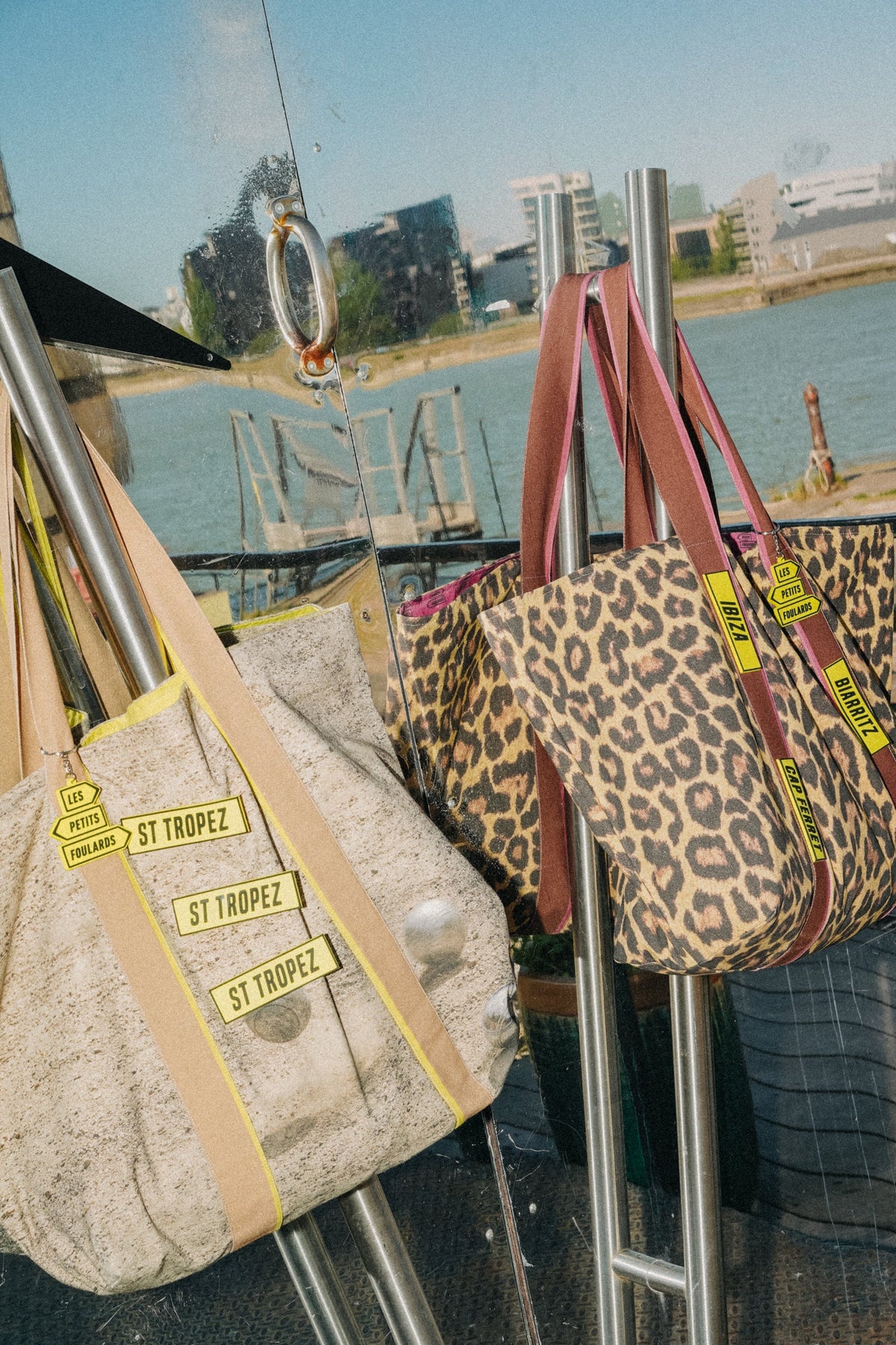 Les Boarding Bags Les Petits Foulards – Le sac  qui raconte ton histoire