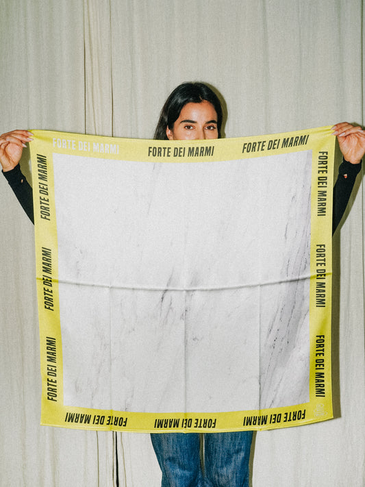 Foulard Forte Dei Marmi – Grand format 90 × 90 cm