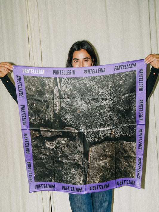 Foulard Pantelleria – Grand format 90 × 90 cm