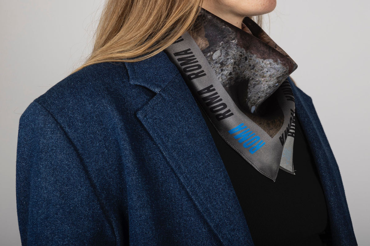 Roma scarf