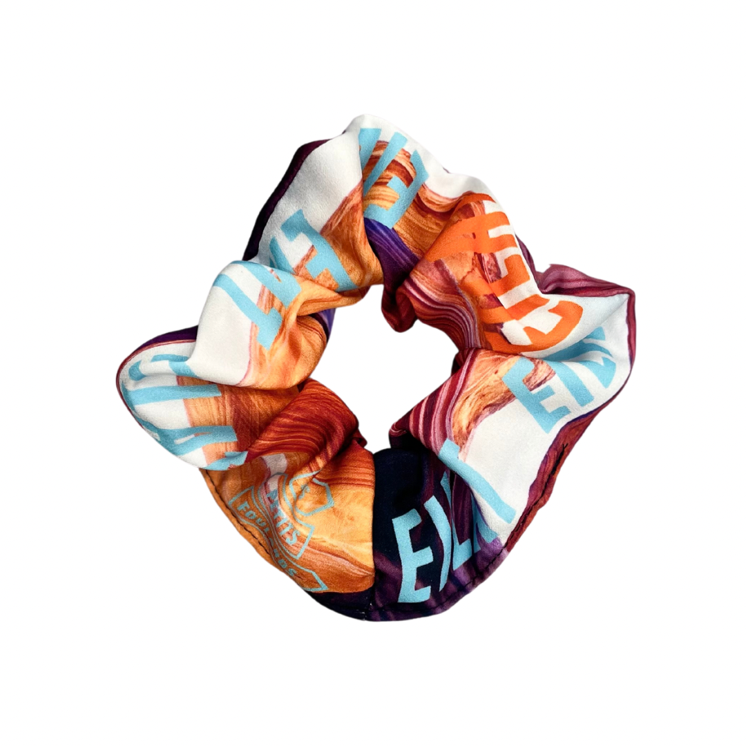 The pack of 2 scrunchies of your choice